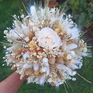 Buchet mireasă „Trandafir criogenat bej”