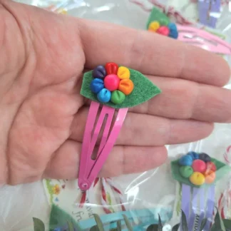 Mărțișor pentru copii cu agrafă de păr și floricele colorate