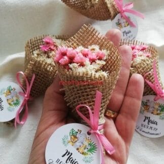 Mărturie botez fetiță cu buchețel de flori uscate și etichetă personalizată